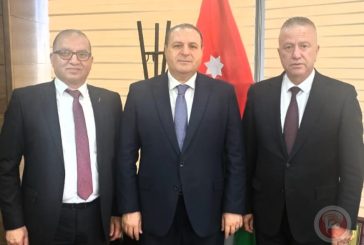 مطالبة بزيادة عمل ساعات المعابر بين فلسطين والأردن وإيجاد مسار خاص للبضائع