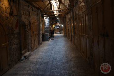 صور.. الإضراب يشل الحياة في الخليل حدادا على أرواح شهداء مجزرة طولكرم