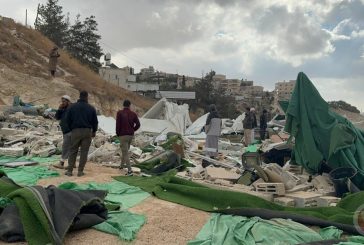 الاحتلال يهدم مسجدا في قرية جبل المكبر