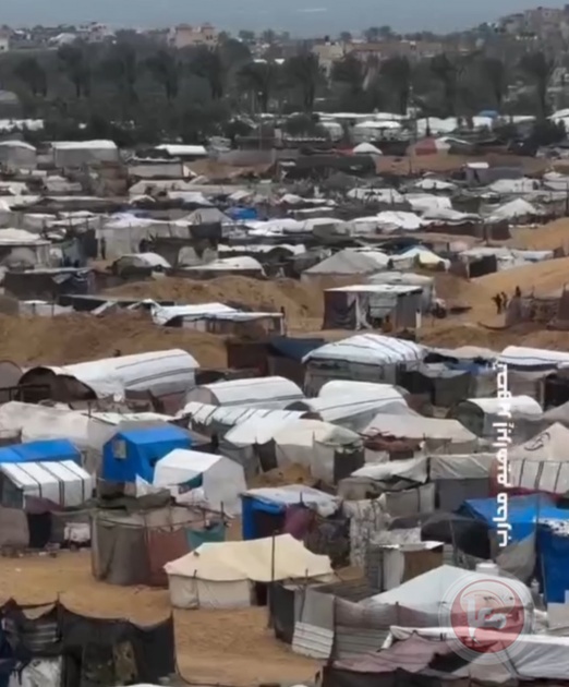 الدفاع المدني: 10 آلاف خيمة تضررت بسبب الأمطار بالقطاع