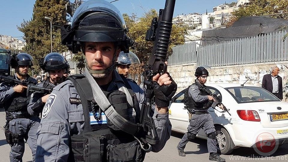 قوات الاحتلال تعتقل شابين من بلدة سلوان