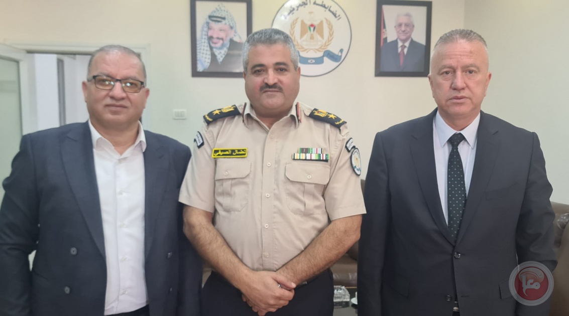 خسائر القطاعين العام والخاص زادت عن مليار شيكل منذ اغلاق معبر الكرامة