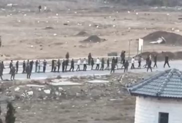 الاحتلال يعتقل أكثر من 10 مواطنين من مخيم الفوار وإصابة شاب بالرصاص