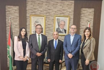 وزير المواصلات يبحث مع وحدة دعم المفاوضات آفاق التعاون المشترك