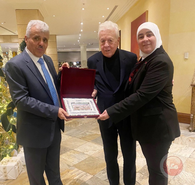 برهم وغنام يتفقان مع الحرازين على بناء مدارس جديدة في فلسطين