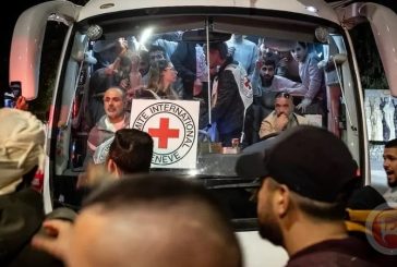 ضبابية المفاوضات... ترقب فلسطيني لصفقة توقف شلال الدم