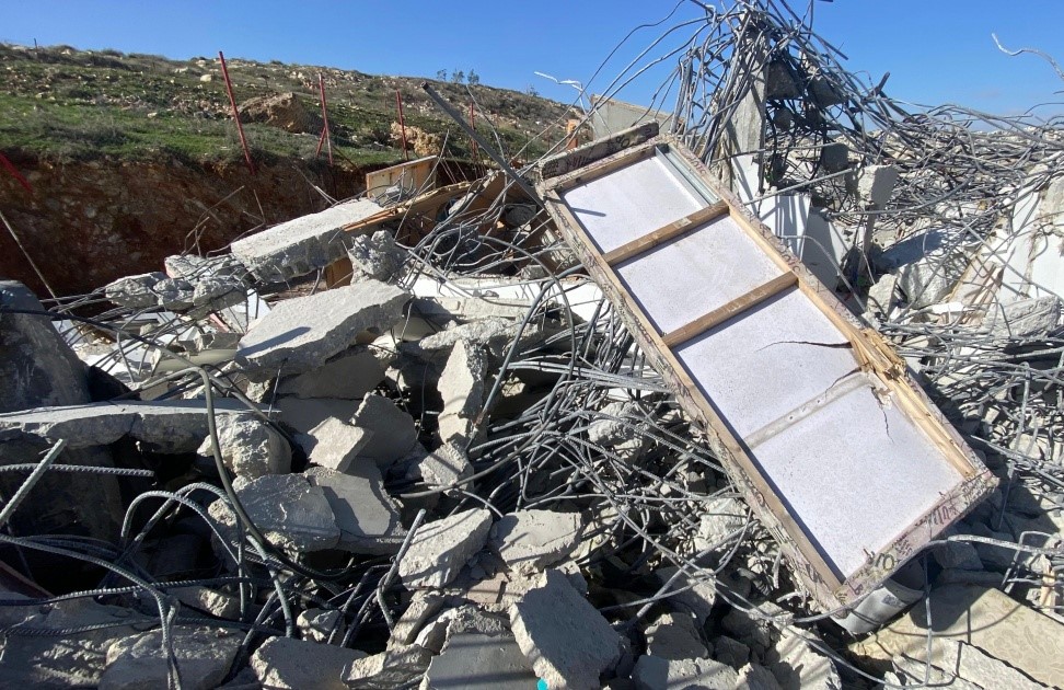 جيش الاحتلال يغتال فلسطينيين ويهدم منزلا في برقين