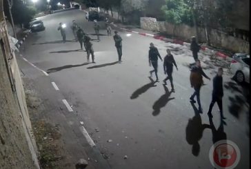 الاحتلال يقتحم بلدة ديراستيا ويحتجز عشرات المواطنين وينكل بهم