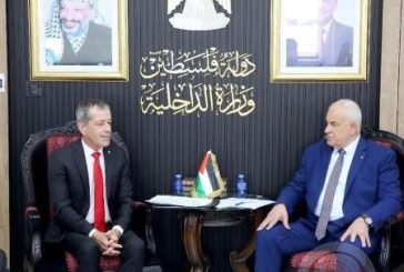 وزير الداخلية يلتقي القنصل البريطاني العام ورئيسة الشرطة الأوروبية ومدير بعثة الصليب الأحمر