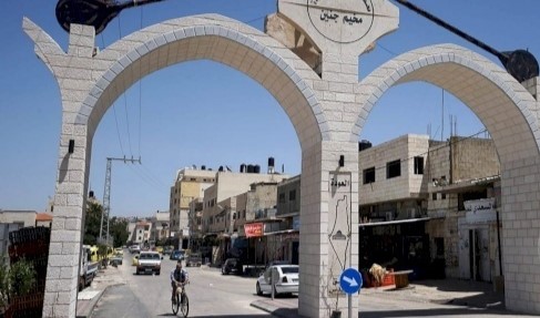 لجنة الإصلاح في مخيم جنين تعلن بدء إزالة العبوات المتفجرة وإعادة تأهيل البنية التحتية