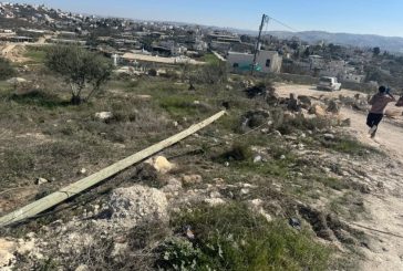 جيش الاحتلال يهدم منشآت تجارية ويدمر شبكة كهربائية في بلدة اذنا