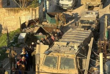 عدوان واسع في مخيم العروب وهدم منزل