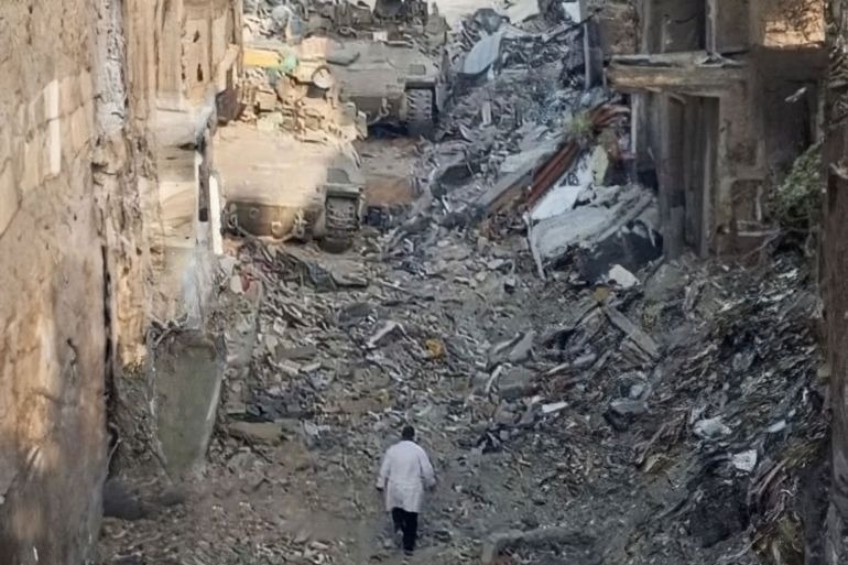 الصحة تطالب بالإفراج الفوري عن الدكتور حسام أبو صفية