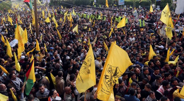 الرئيس يعلن العفو عن مفصولي فتح ويستحدث منصب نائب رئيس منظمة التحرير
