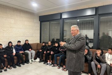 أبو كشك يتبنى التعليم الجامعي للطلبة الأيتام في مدرسة المعهد