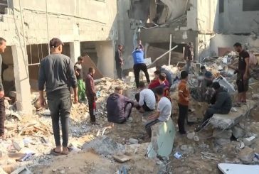 استشهاد 3 أشقاء وإصابات في قصف إسرائيلي وسط قطاع غزة