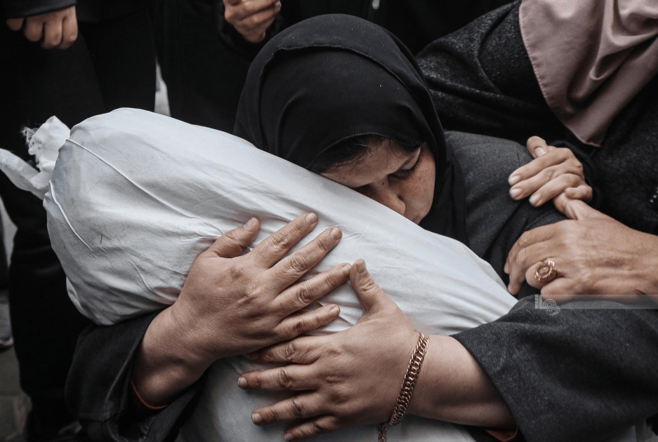 استشهاد طفلة وإصابة آخرين في قصف للاحتلال شرق خان يونس