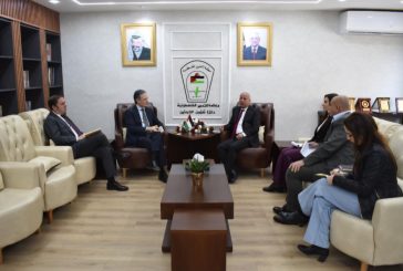 أبو هولي يبحث مع السفير الإسباني أوضاع المخيمات واللاجئين وأزمة الأونروا المالية