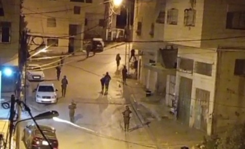 الاحتلال يعتقل طفلين وشابين من الخليل