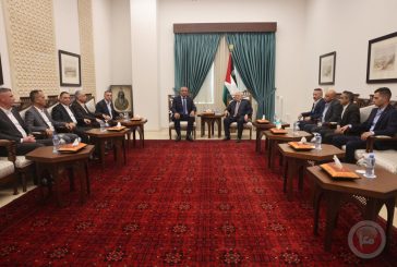 الرئيس يلتقي قائد الارتباط العسكري وعددا من ضباط الجهاز