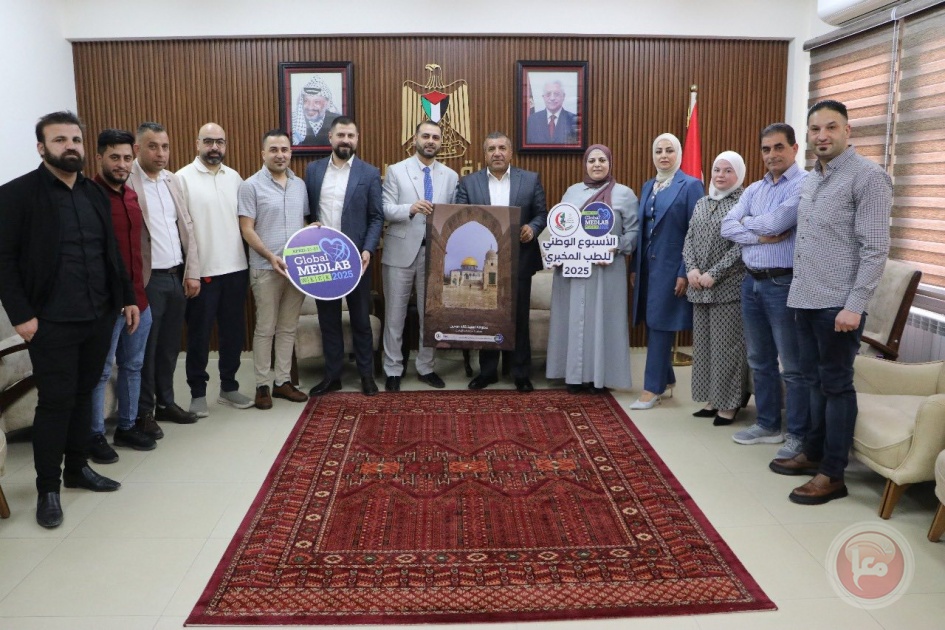 محافظ الخليل يطلق فعاليات الأسبوع الوطني للطب المخبري