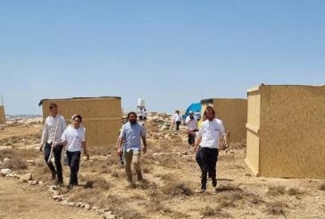 مستوطنون يجرفون أراضي وينصبون بيوتا متنقلة شرق بيت لحم