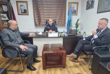 غرفة الخليل واتحاد الصناعات البلاستيكية يعقدان اجتماعا مع مدير شرطة الخليل