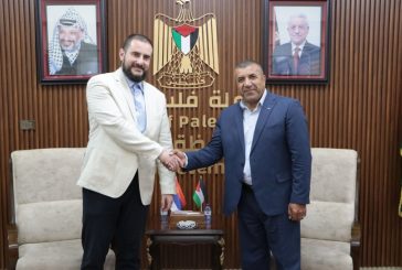 محافظ الخليل يستقبل وزير الدولة للمصالحة والتعاون الإقليمي في جمهورية صربيا