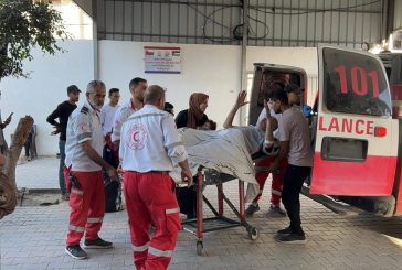 الهلال الأحمر يخلي 3 مرضى من مستشفى العودة المحاصر رغم الاحتجاز وإطلاق النار قرب سيارات الإسعاف
