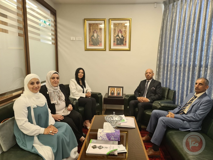 جمعية تطوع للأمل تبحث مع سفير عمان آفاق التعاون المشترك