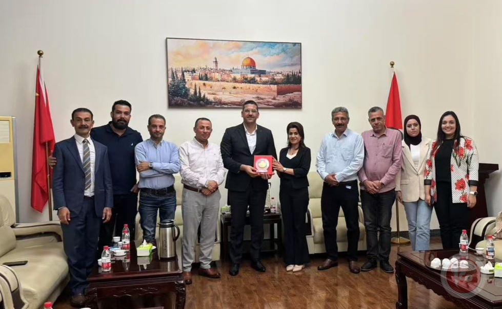 سفارة فلسطين في الصين تلتقي الوفد الإعلامي الفلسطيني المشارك في دورة “الصناعة الرقمية”