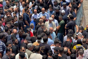 عباس زكي يشارك في تشييع جثامين شهداء بلدة كفر مالك شرق رام الله