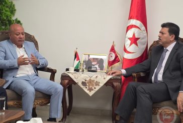 أبو هولي يبحث مع السفير التونسي الحبيب بن فرح اخر التطورات حول حرب الإبادة واستهداف المخيمات والأونروا