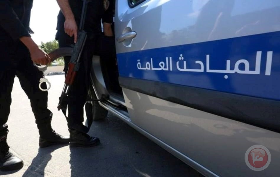 “المباحث” في الخليل تطيح بمنفذ سلسلة السطو المسلح على 4 بنوك