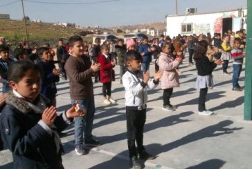 مناشدات لوقف هدم مدرسة 