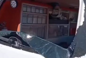 10 إصابات واستهداف مركبتي إسعاف في هجوم للمستوطنين على سنجل برام الله