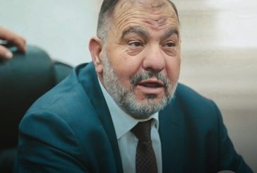 فجرا- ملثمون يعتدون بالضرب على رئيس بلدية الخليل أثناء خروجه من المسجد