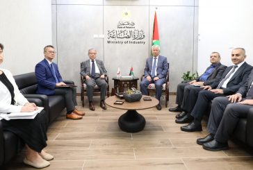 عصفور يبحث مع السفير الياباني وممثل “جايكا” آفاق التعاون الصناعي