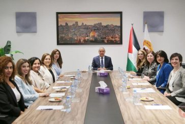 الشيخ يلتقي وفد منتدى سيدات الأعمال ويؤكد أهمية تمكين المرأة وتعزيز دورها بالاقتصاد الوطني