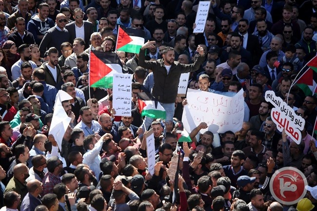 “التسونامي الصامت”..الضفة على حافة الانفجار البطيء