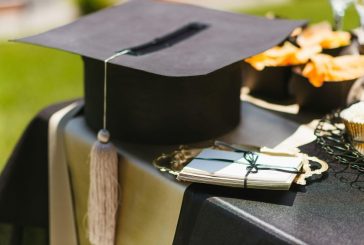 خريجة طب أسنان متفوقة تناشد أهل الخير مساعدتها للحصول على شهادتها الجامعية