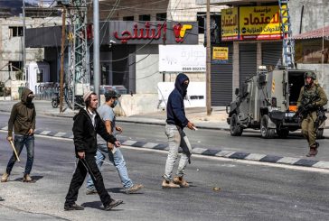 مستوطنون يهاجمون مركبات المواطنين جنوب نابلس