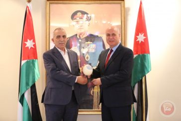 وزير الثقافة الفلسطيني يلتقي نظيره الأردني ويبحثان العلاقات الثقافية بين البلدين
