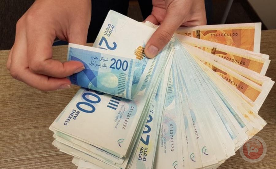 المالية تعلن موعد صرف رواتب الموظفين العموميين