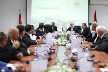 مصطفى يطلع على خطط وجاهزية وزارة الأشغال العامة والإسكان للعمل في قطاع غزة فور وقف العدوان