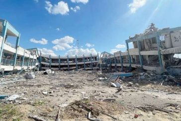 التربية تطلق مدرستين تعويضيتين لطلبة مدارس قطاع غزة