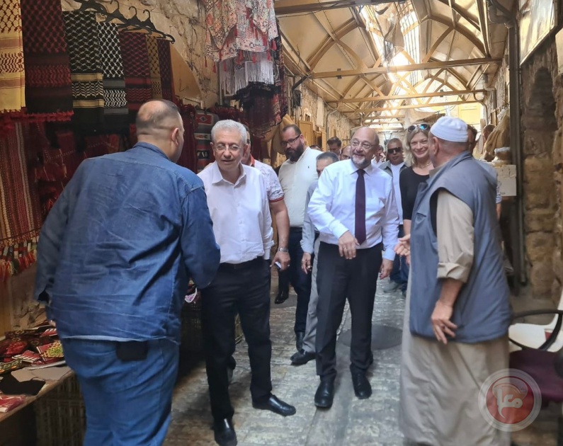 البرغوثي يستقبل مارتن شولتز و يرافقه في جولة في البلدة القديمة في الخليل