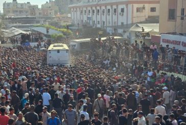 آلاف المواطنين في خان يونس يستقبلون الأسرى المحررين في صفقة التبادل