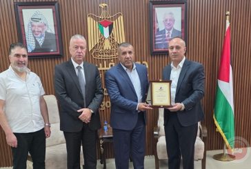 الاعلان عن اطلاق معرض الغذاء 2025 خلال تكريم محافظ الخليل