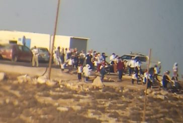 مستوطنون يهاجمون منازل في حوارة شرق يطا ويحاولون الاستيلاء على أحدها